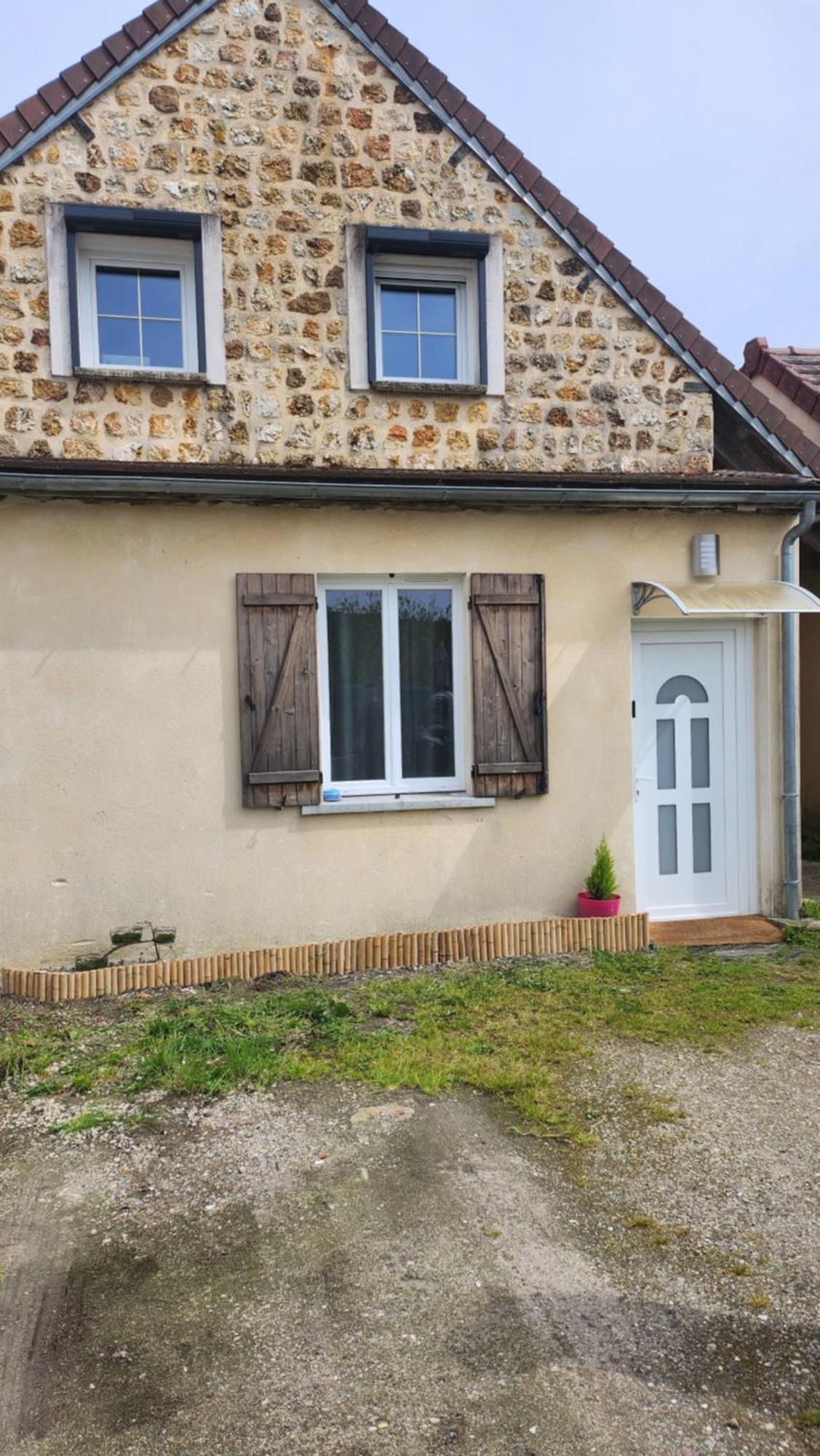 Joli Studio En Centre Ville Faremoutiers ภายนอก รูปภาพ