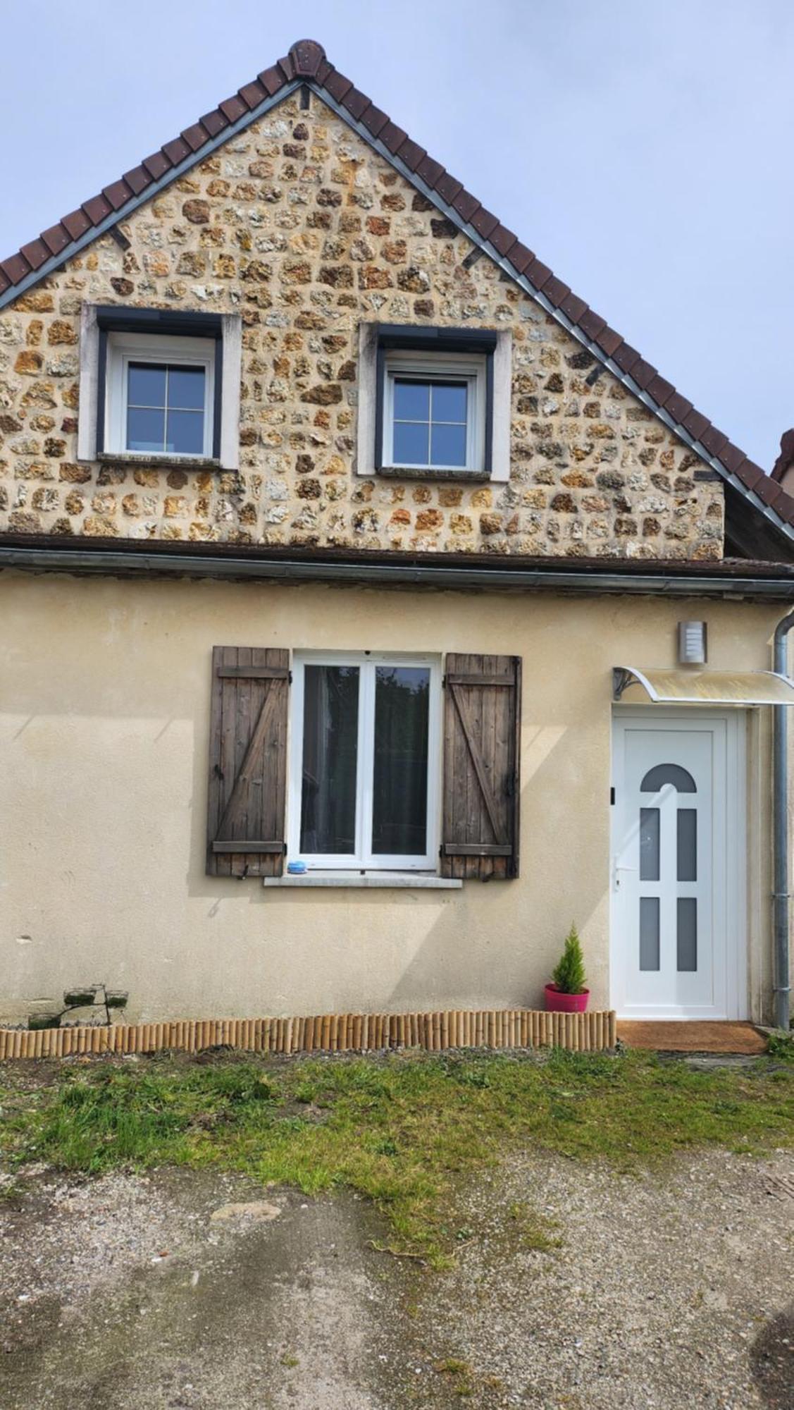 Joli Studio En Centre Ville Faremoutiers ภายนอก รูปภาพ